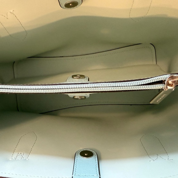 Kate Spade New York Light Blue Leather Tote Crossbody Bag Silver Hardware - Picture 4 of 9